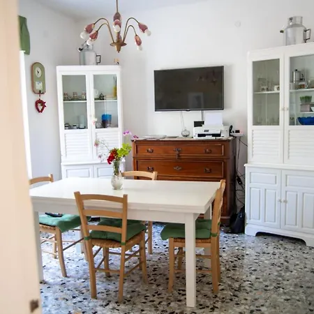 Al Vecchio Olmo Nocleg ze śniadaniem Sirolo